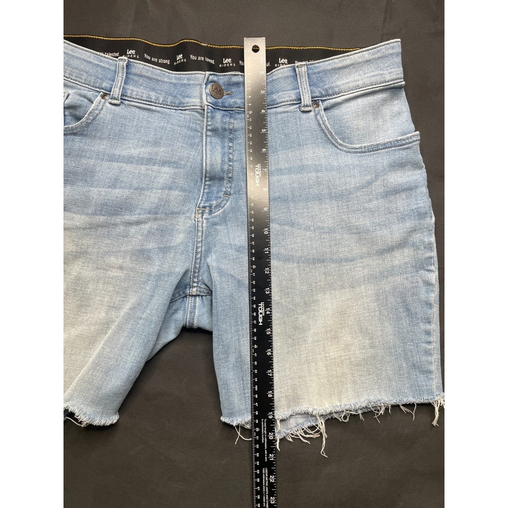 Lee Riders Bermuda Shorts Womens 20W Plus Size Light Wash Stretch Denim Casual - Picture 7 of 12